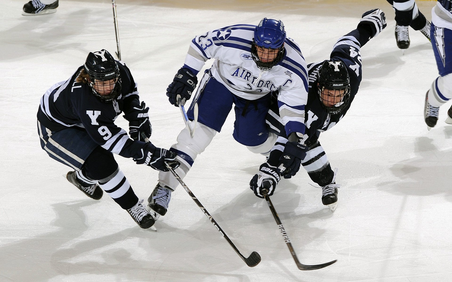 “雷霆队新战术奏效，逆袭夺胜”，雷霆队原来叫什么名字