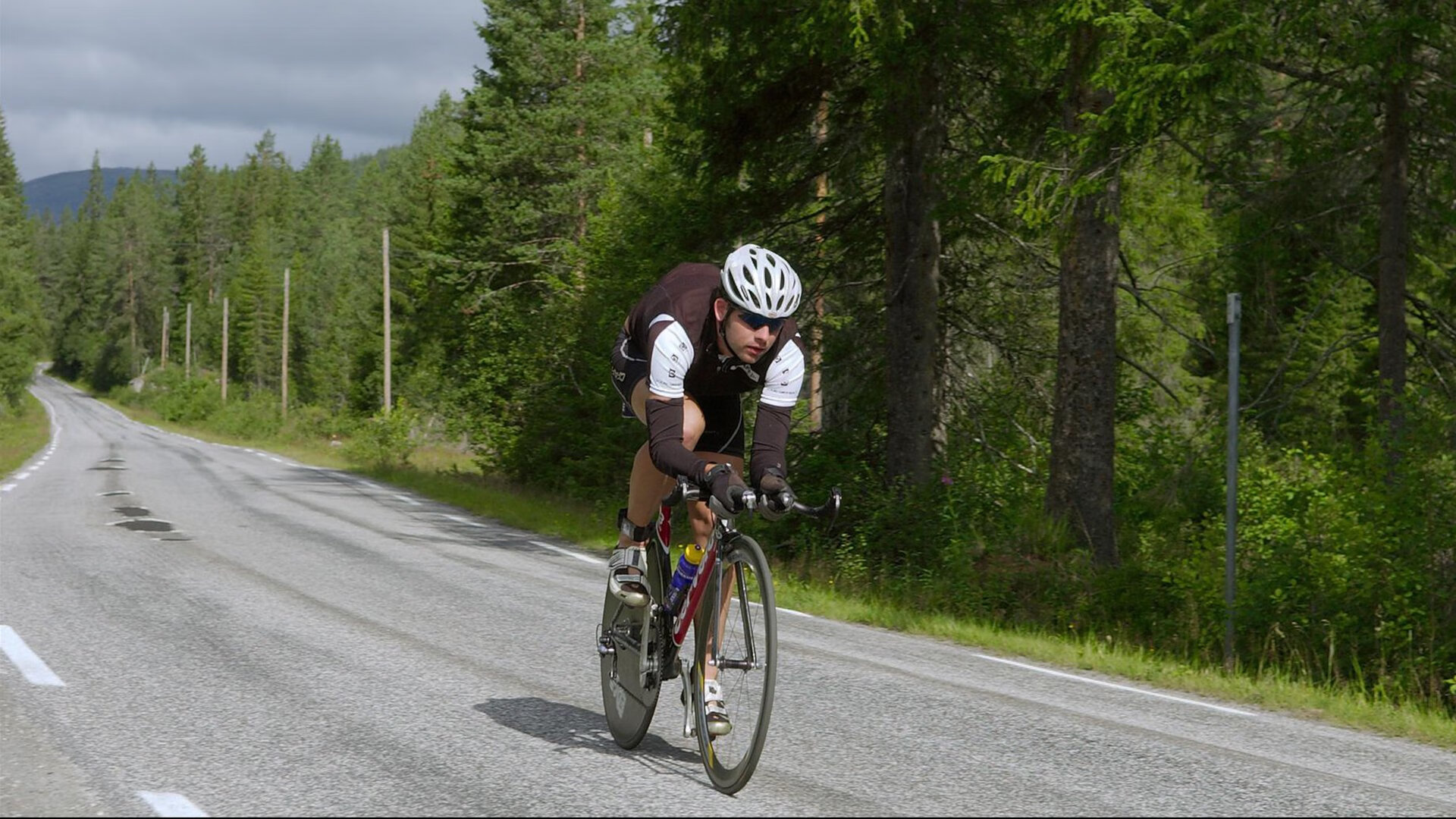 大屏幕上的祝福和呼喊，欧冠夜晚的感人瞬间，欧冠段子
